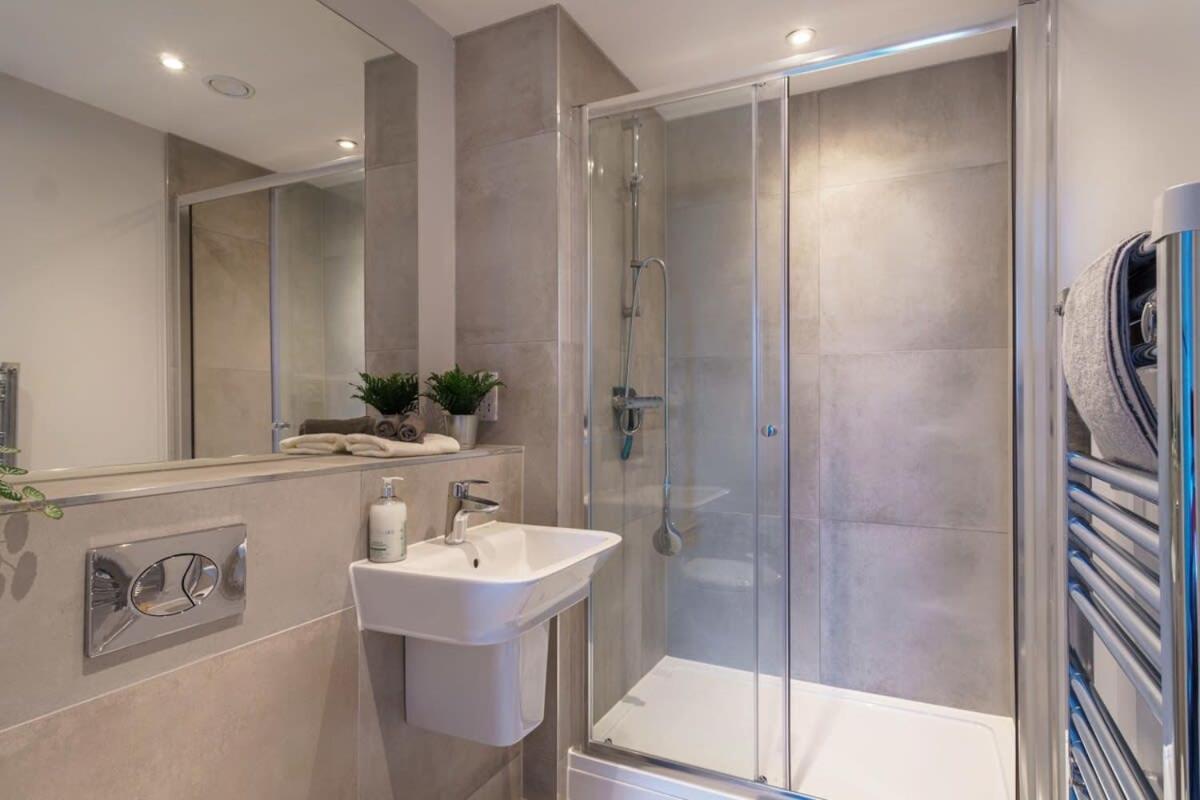 Fantastic 3 Bedroom Manchester Apartment Zewnętrze zdjęcie