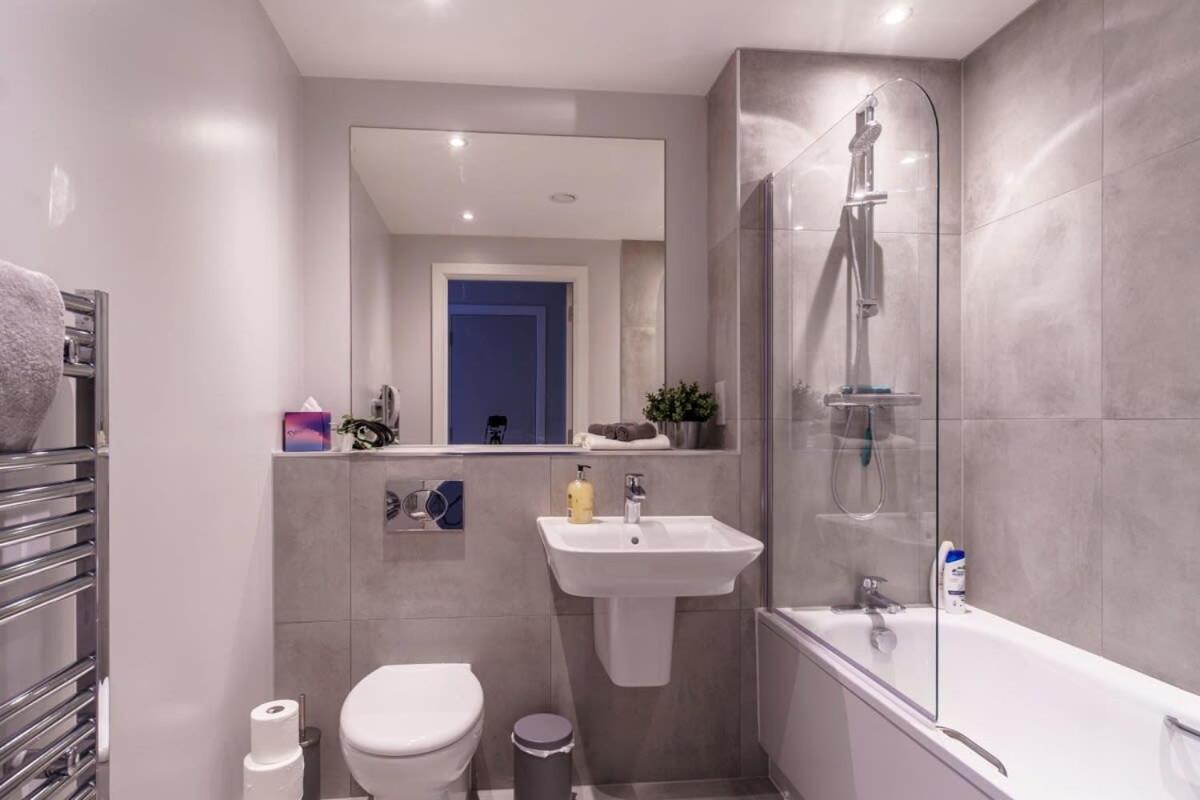 Fantastic 3 Bedroom Manchester Apartment Zewnętrze zdjęcie